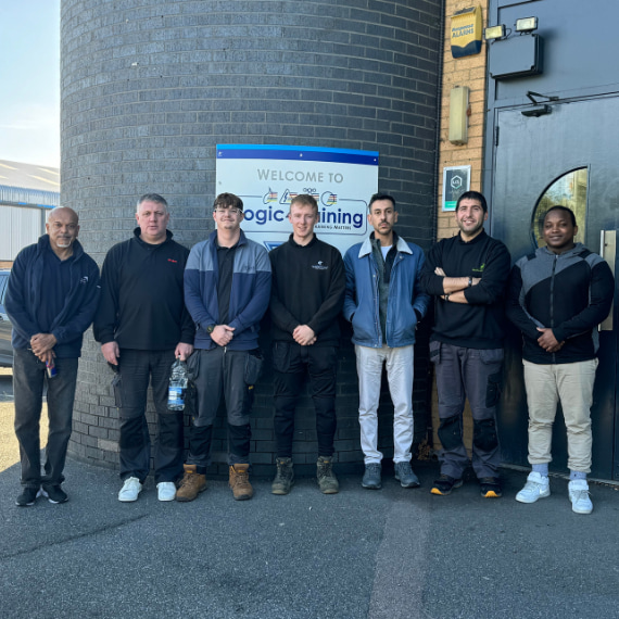 A Logic4training initial inspection and testing class