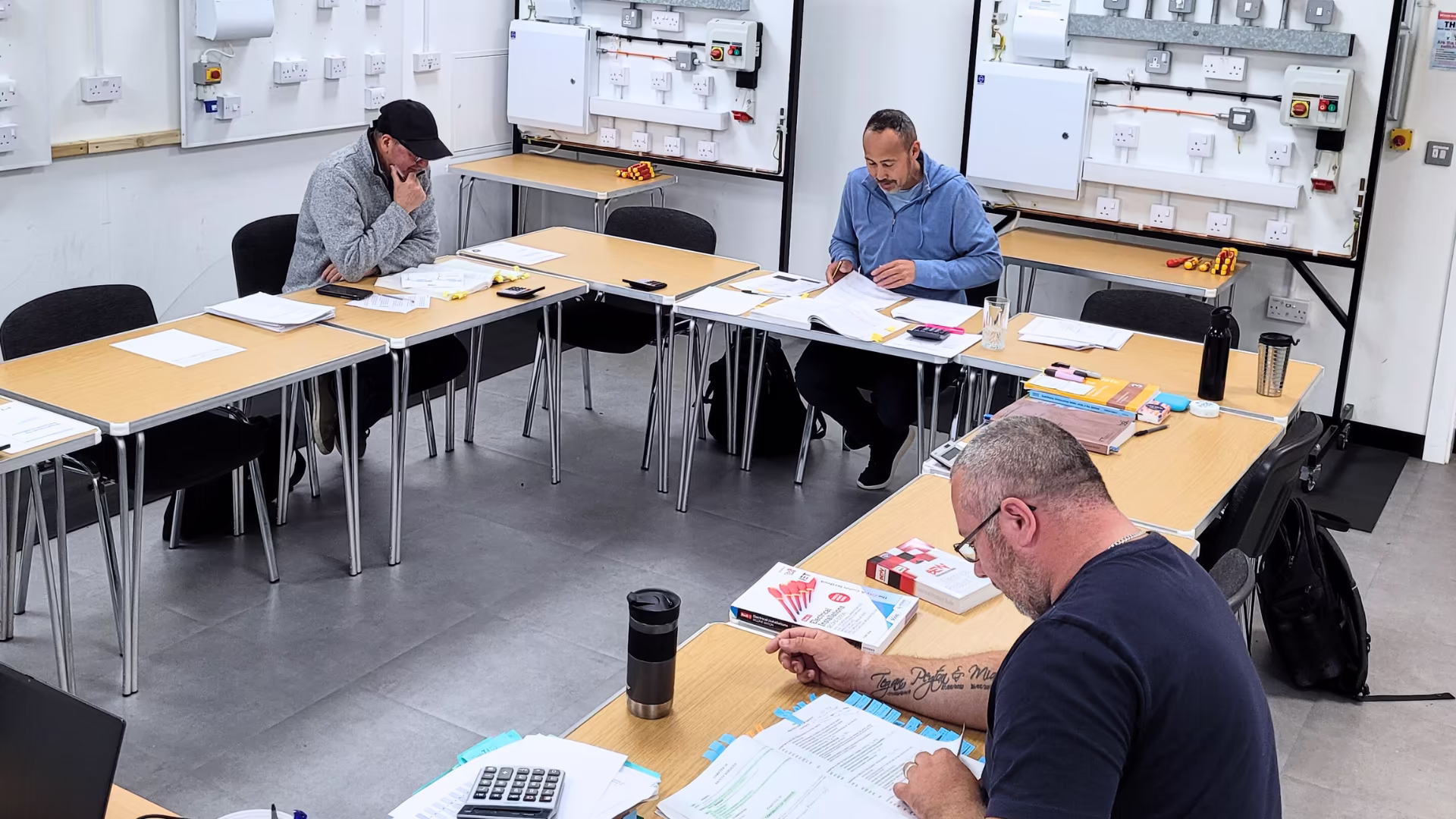 A Logic4training initial inspection and testing class