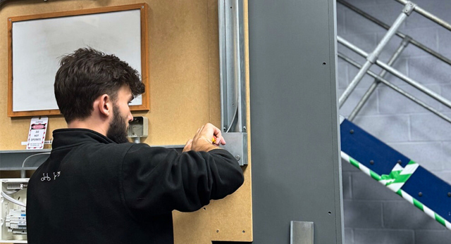 A Logic4training student preparing for their AM2 with electrical training