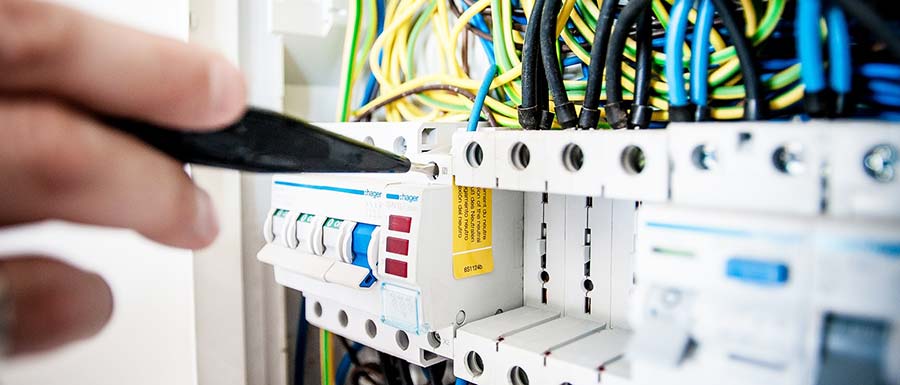 AM2 re-sit policy practical assessment Logic4training