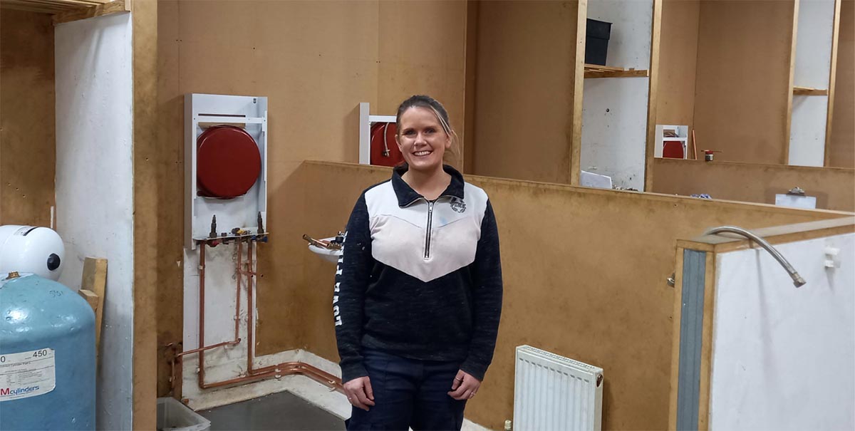 female gas installer