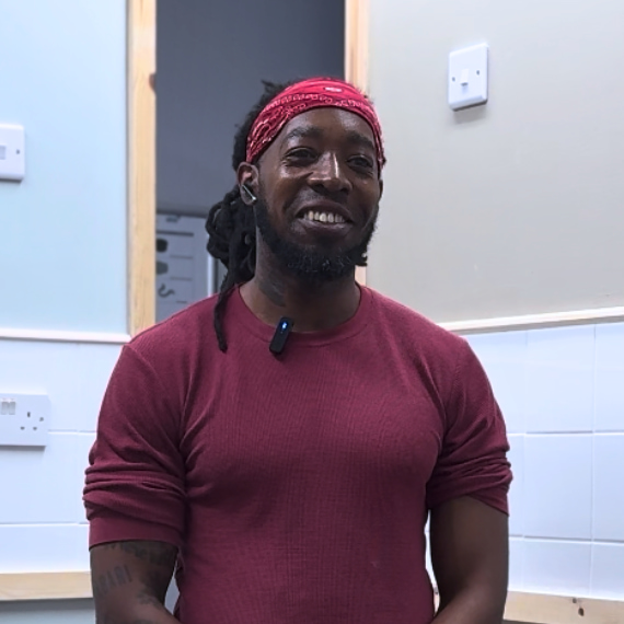 Theo, a Logic4training essential site skills sudent giving his course testimonial after he finished his course