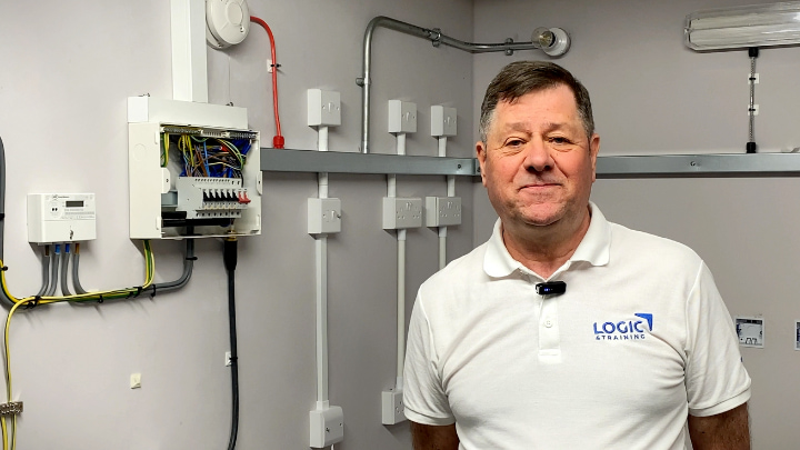 electrical trainer explaining the course