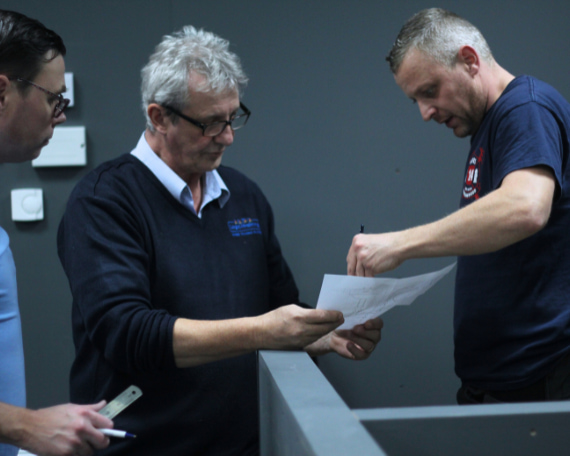 A Logic4training plumbing trainer telling their students how to apply for their JIB Blue CSCS Card