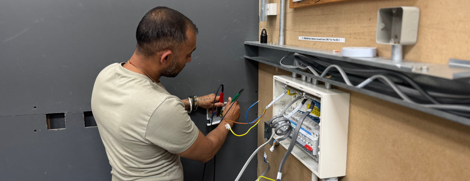elcas electrical student
