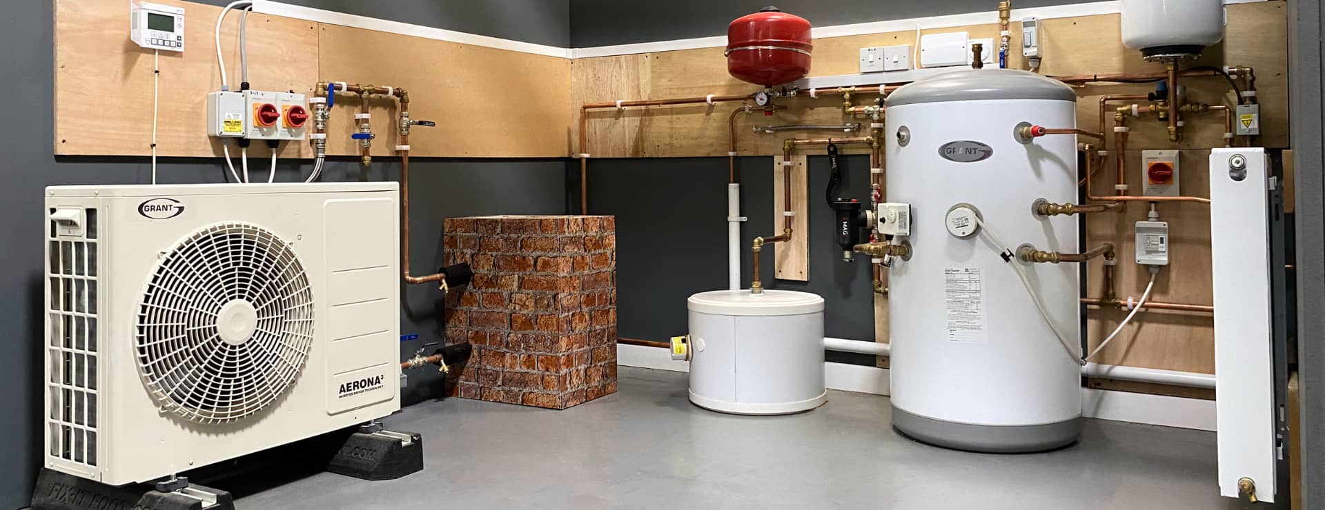 one of Logic4training's heat pump training workshops