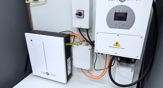 A battery storage training rig for battery storage installers to train on and gain their qualification