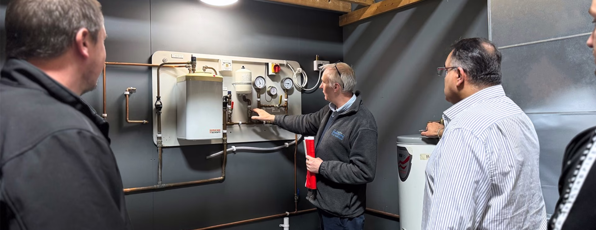 A Logic4training G3 unvented training course looking at an unvented rig